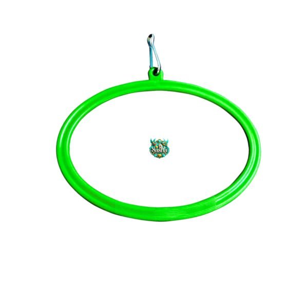 Birds swing ovel